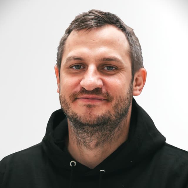 Simon  Mlynek