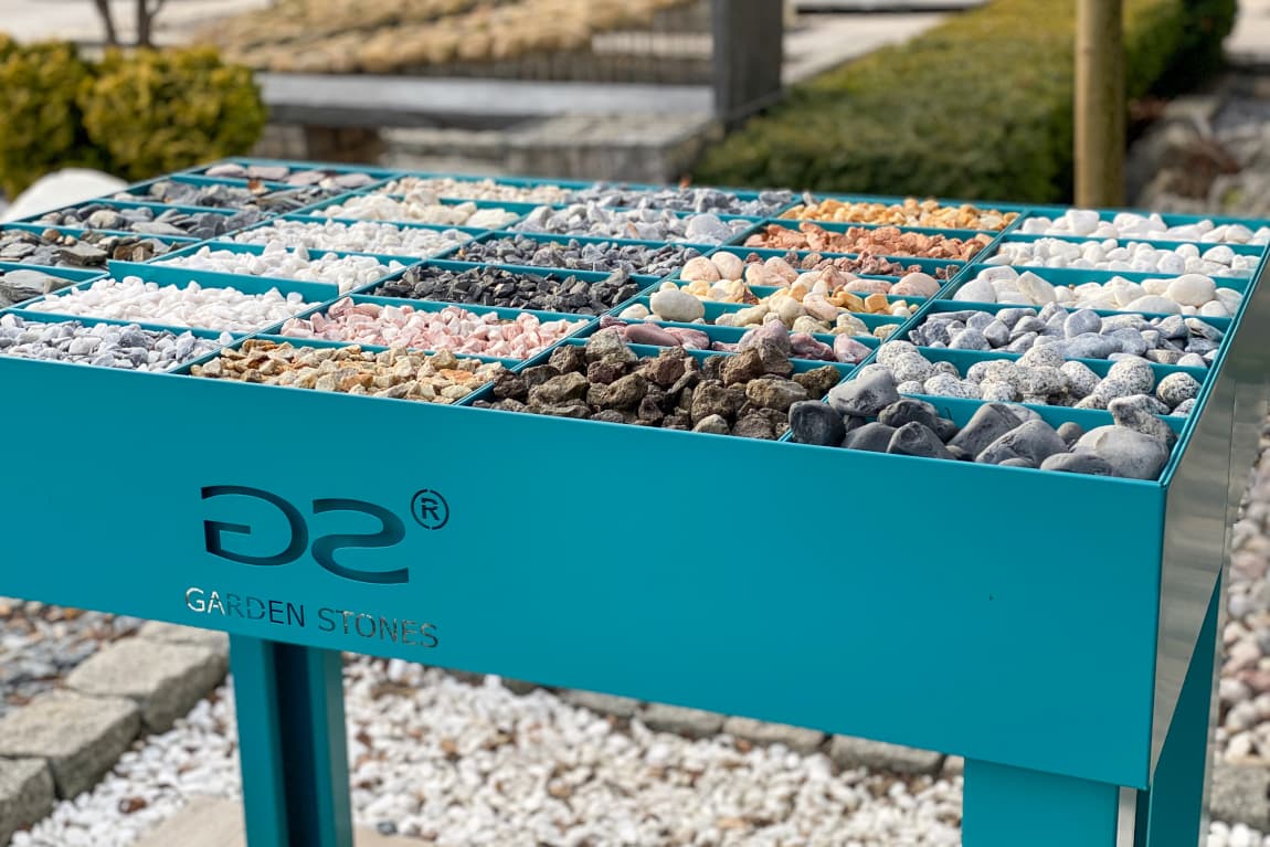 GARDEN STONES